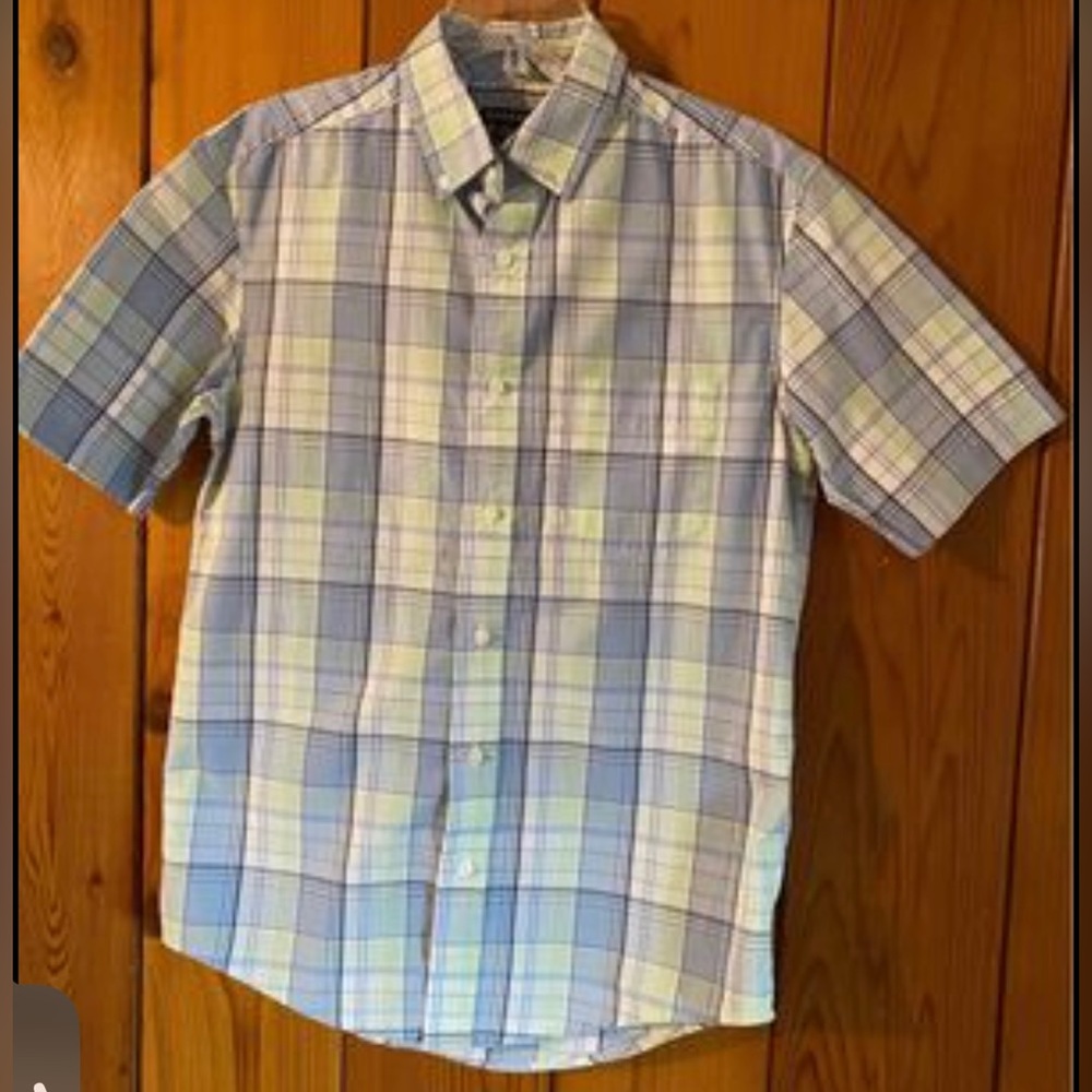 Men’s Plaid Shirt Size Small